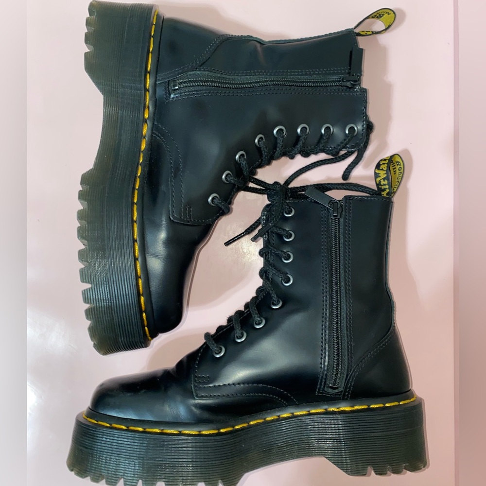 Black Platform Jadon Dr.Martens boots in a size 7